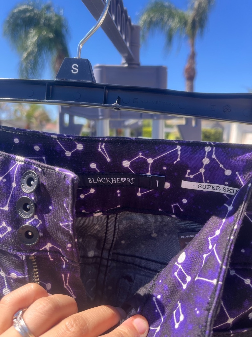 Black heart Galaxy constellations hot topic pants size 1 super skinny - Picture 8 of 13